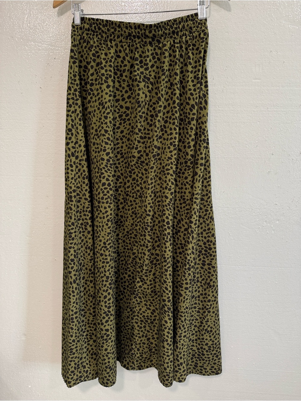 Bluetime Olive Green Leopard Print Maxi Skirt size M - Picture 4 of 10